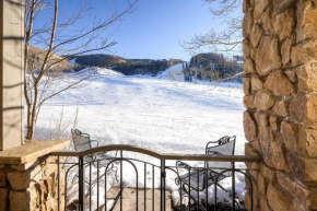 Platinum 3 Bedroom Ski In, Ski Out Residence Offering Spectacular Mountain Views with Outdoor Pool and Hot Tub
